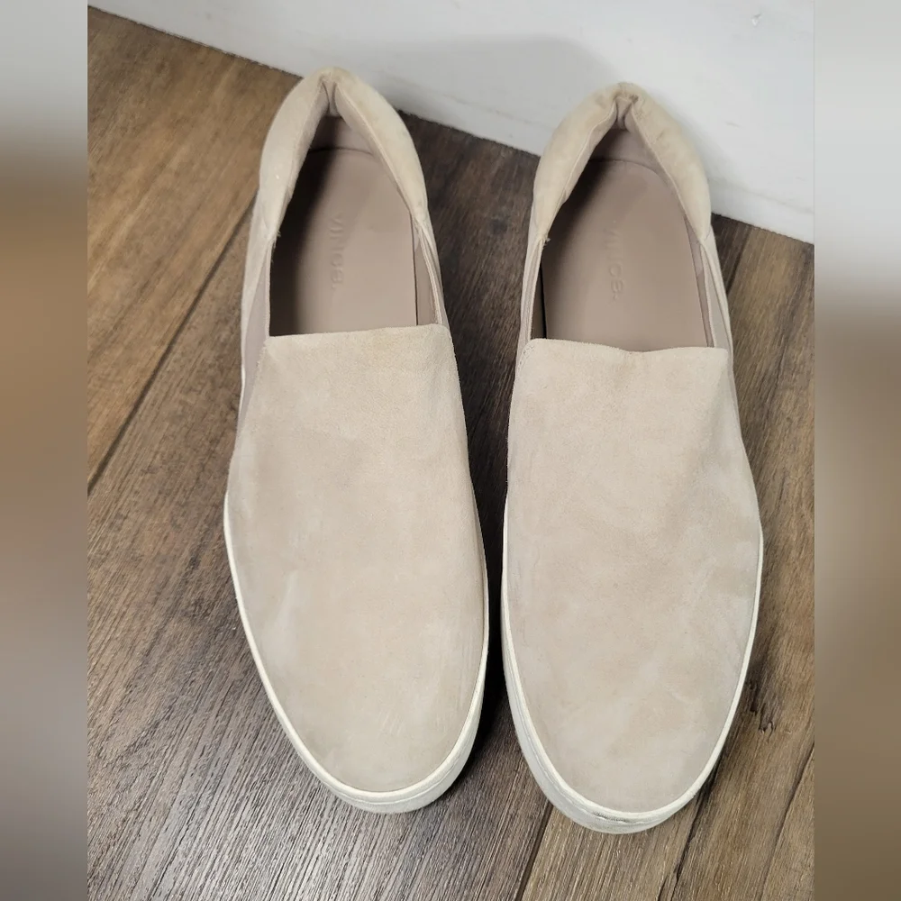 Vince Warren suede slip-on platform sneaker in a light taupe or beige color - Picture 7 of 7
